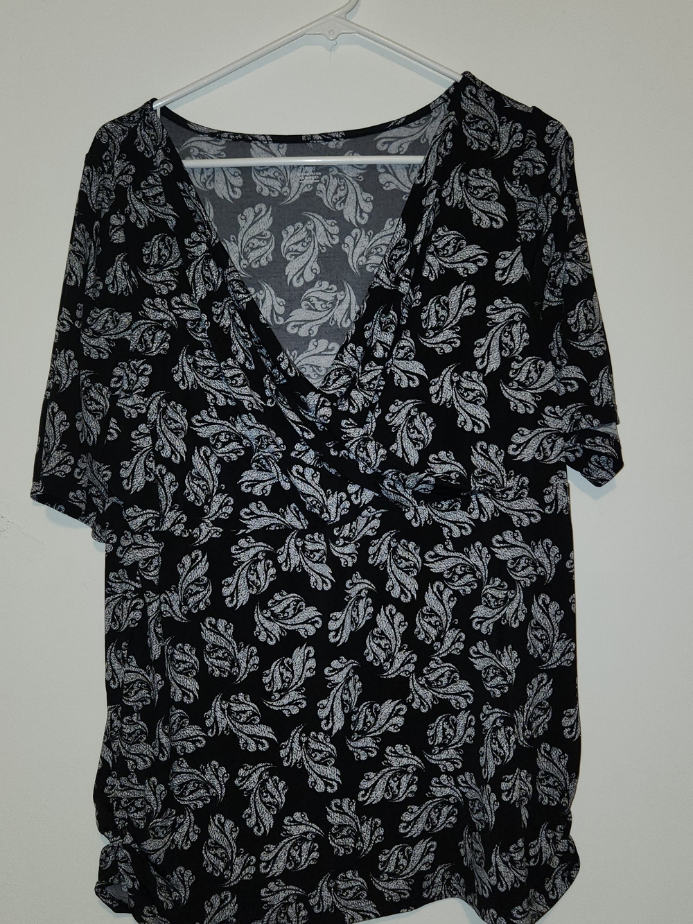 Black and White Flower Lane Bryant Women’s Top